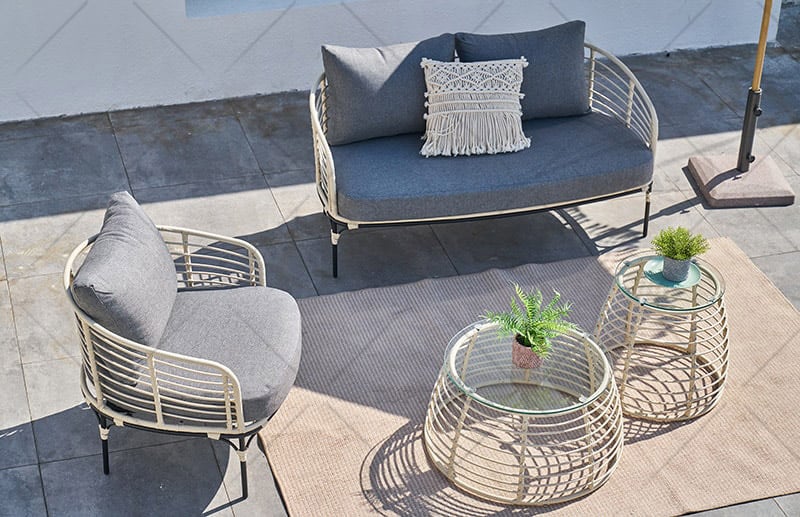 Aluminum Patio Table Set Is Appealing to Furniture Importers