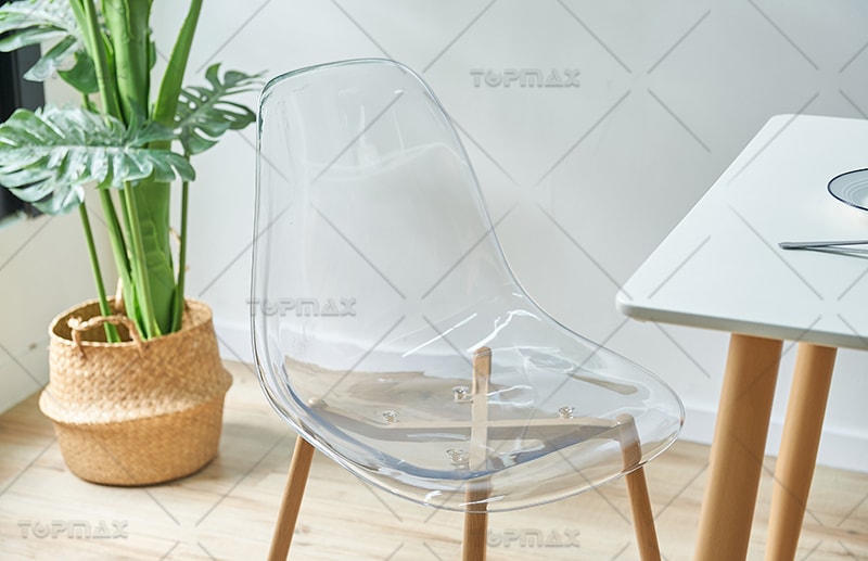 What are the Advantages of Modern Plastic Dining Chairs?