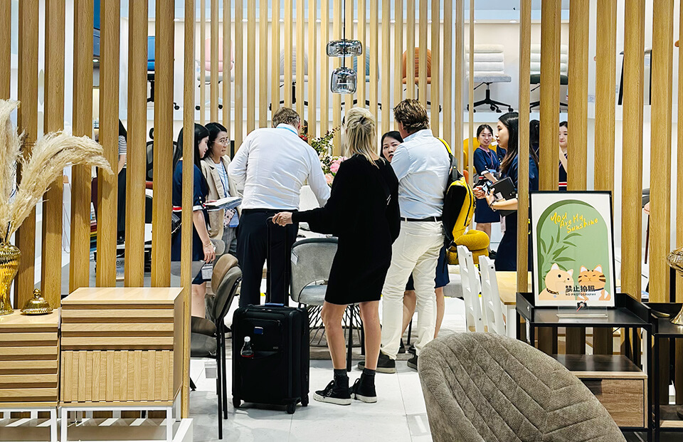 TOPMAX Furniture Takes Center Stage at 136th Canton Fair