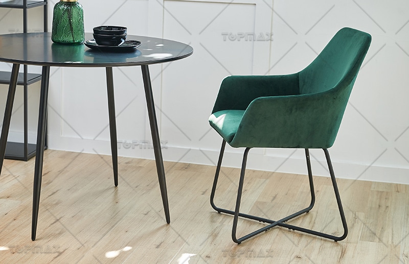 How Blue Metal Dining Chairs Perfectly Complement Industrial-Style Restaurants