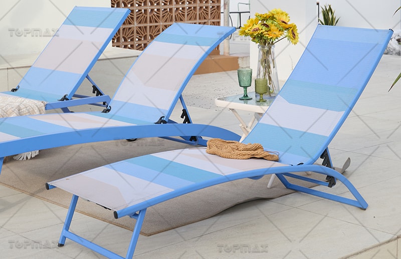 How the Ergonomic Design of Relaxing Lounger Enhances Comfort