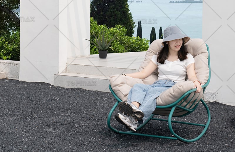 Key Considerations When Purchasing Gray Outdoor Rocking Chair