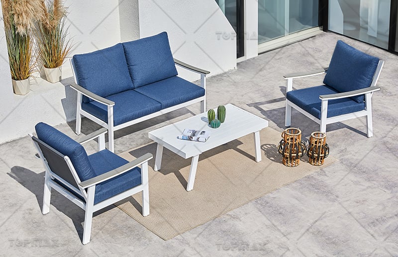 How to Choose Waterproof Outdoor Sofa for Different Climates