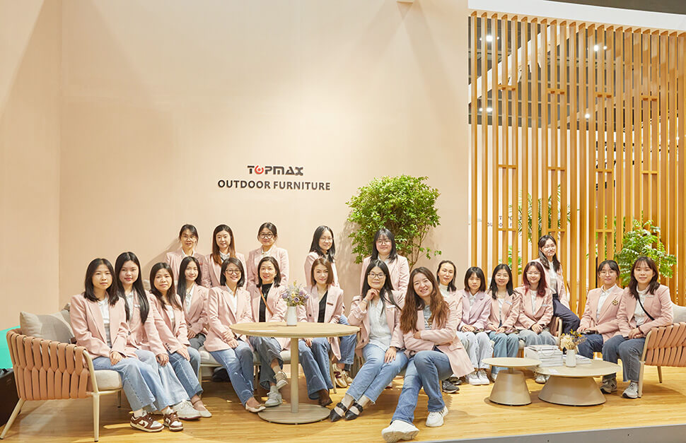 TOPMAX Furniture Captivates Global Audience at 2025 CIFF Exhibition