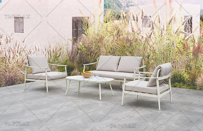 Trends in Color and Fabric Choices for Comfortable Outdoor Sofa